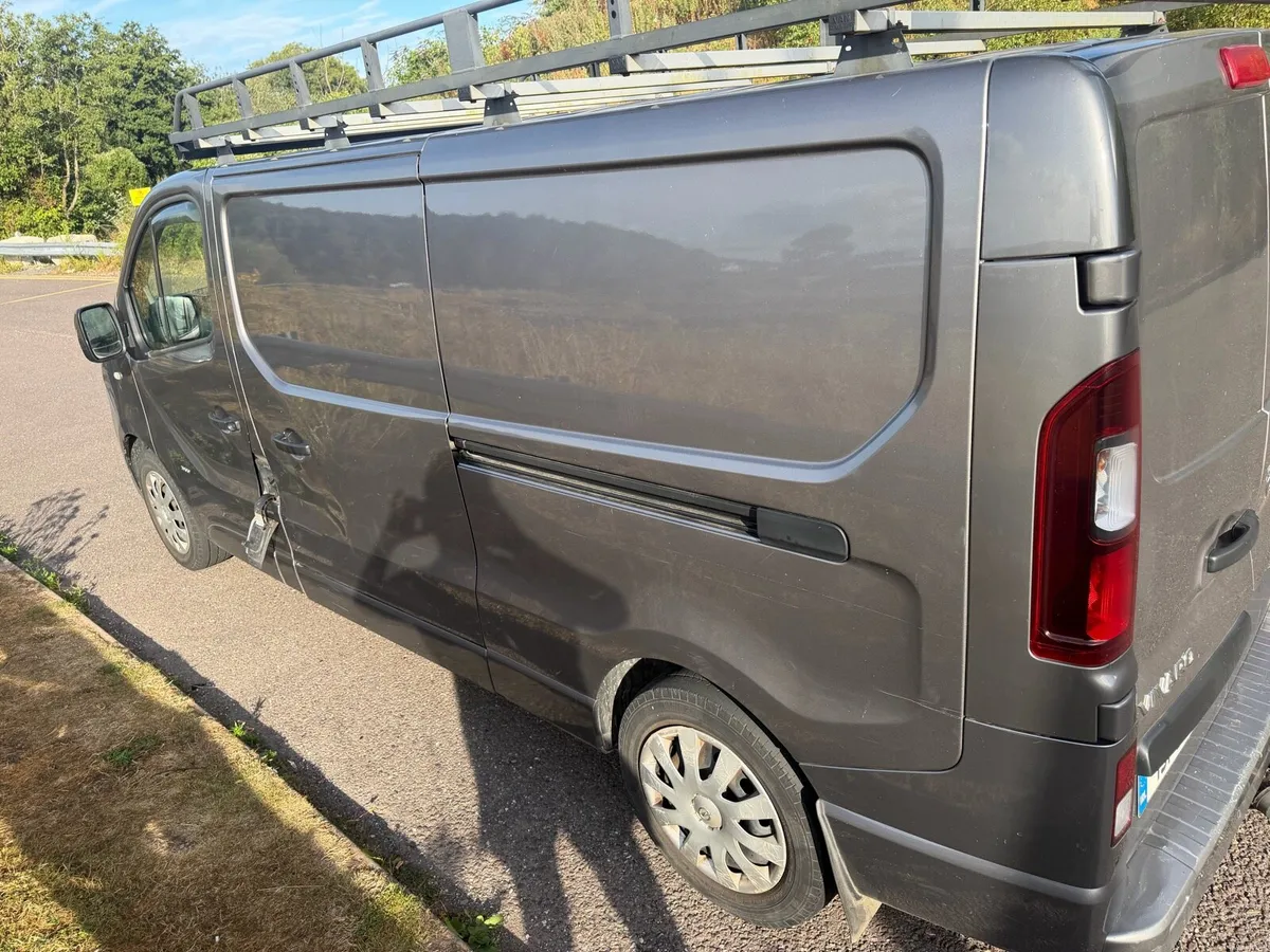 Opel Vivario Van - Image 4