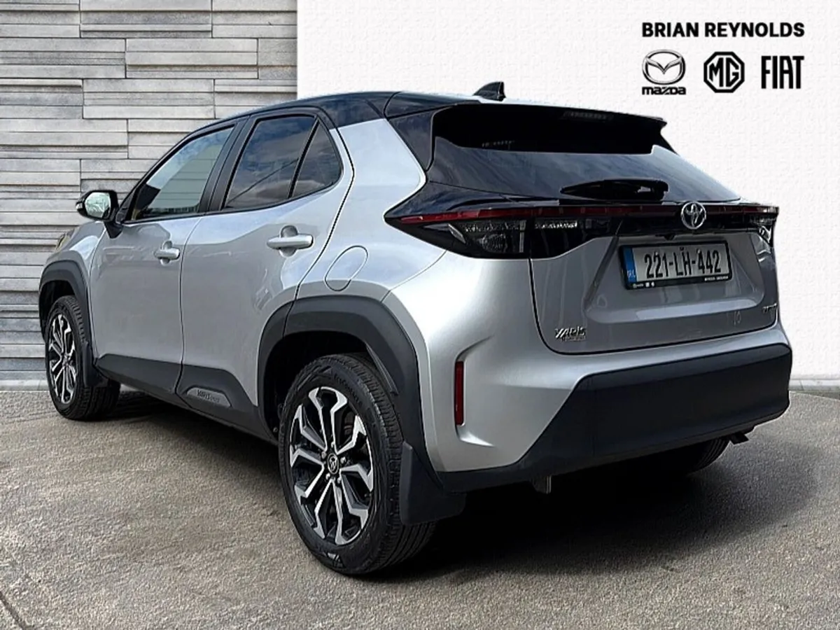 Toyota Yaris Cross 1.5 Hybrid CVT Luna Sport - Image 3