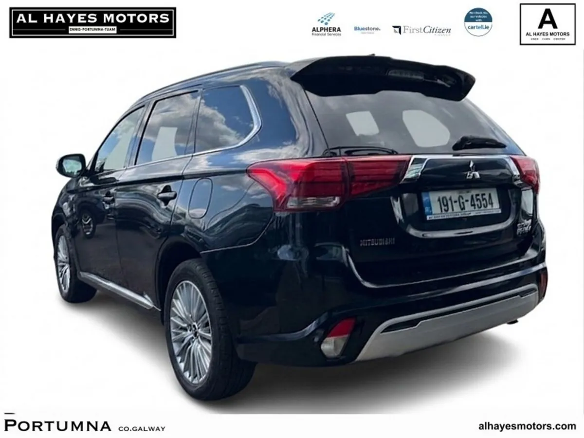 Mitsubishi Outlander 2.4L Plug-in EV Intense 5 sea - Image 3