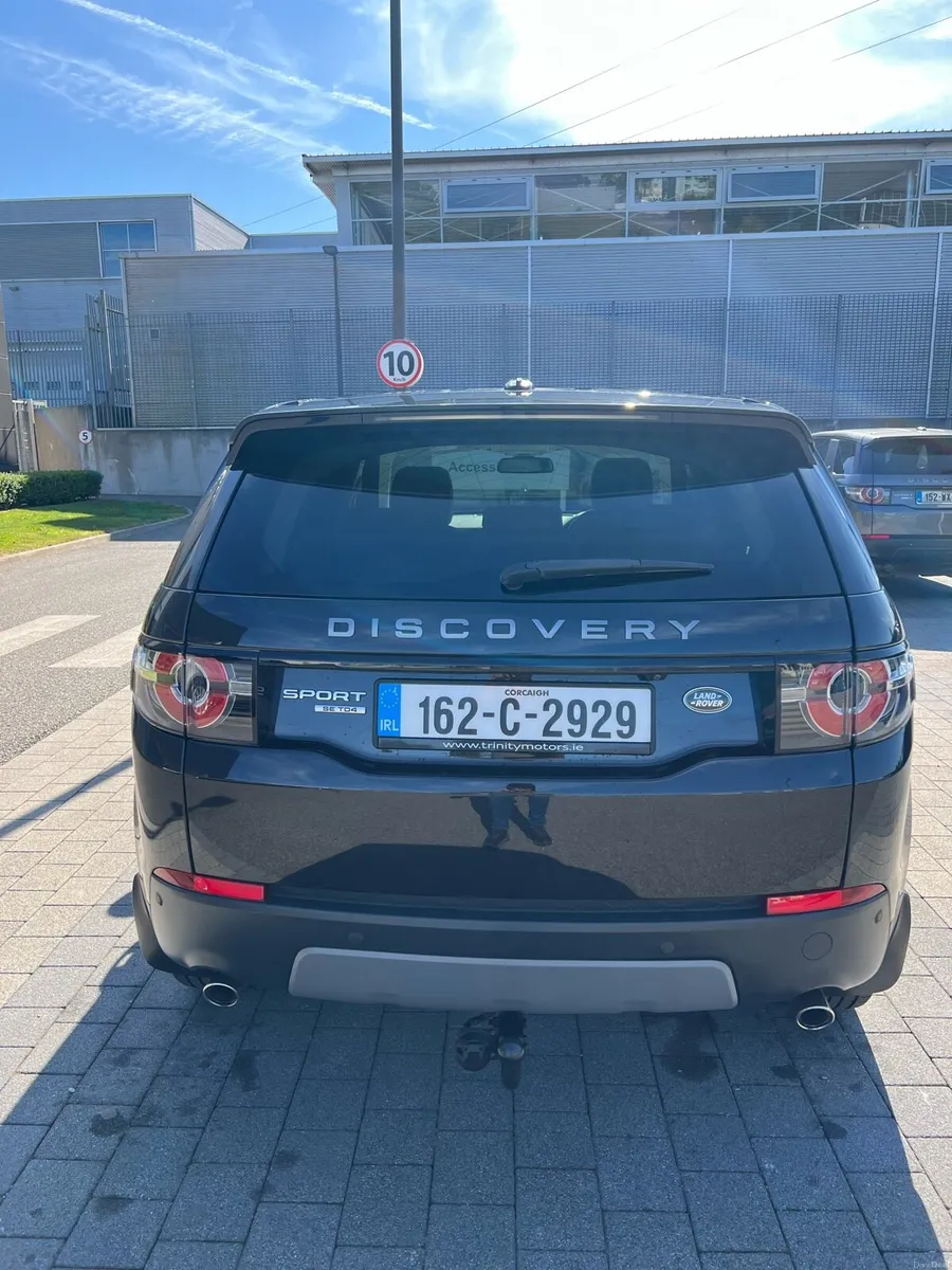 Land Rover Discovery /Valid warranty - Image 2