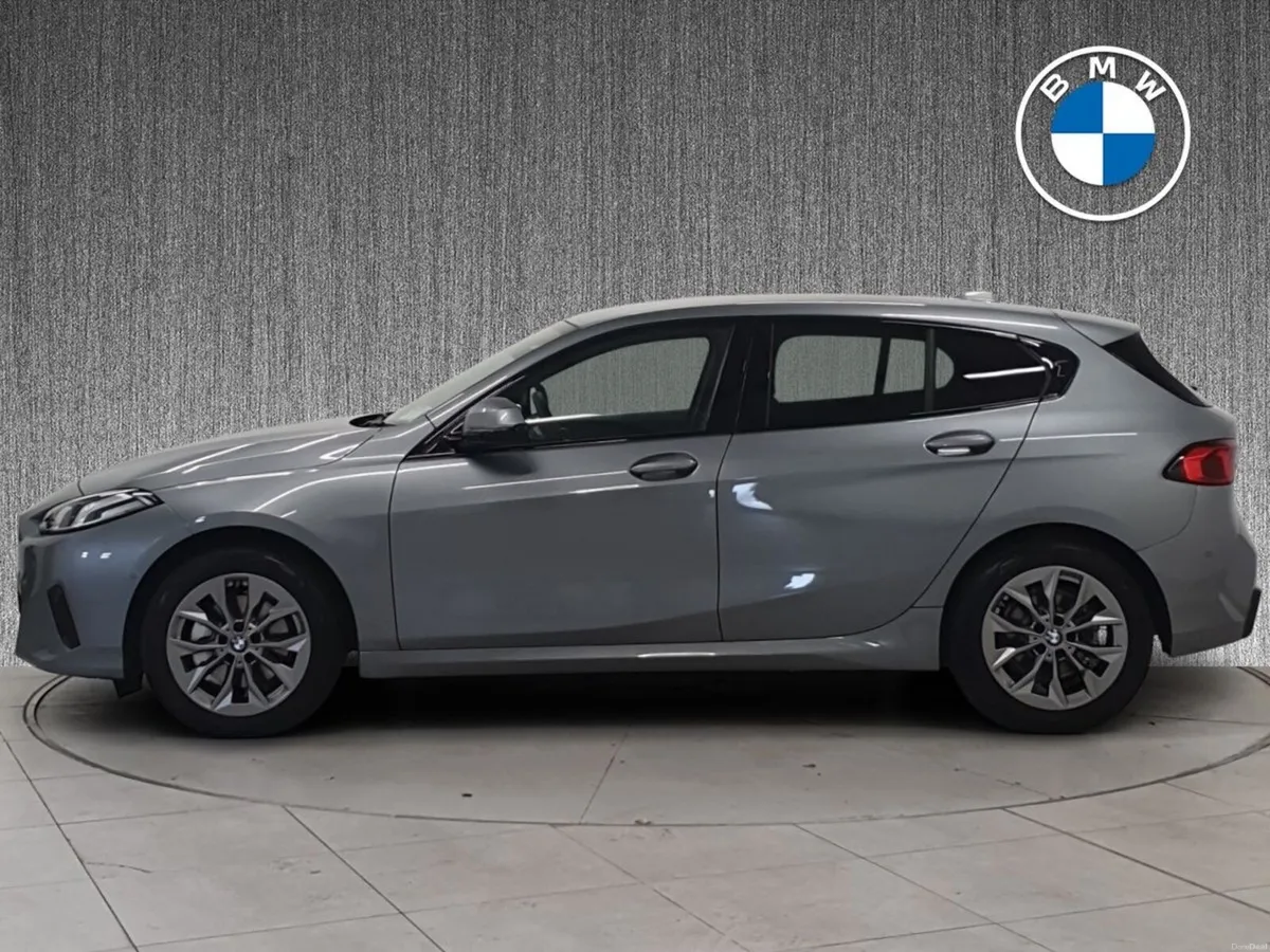 BMW 1-Series 120 Sport AUTO 5DR - Image 3
