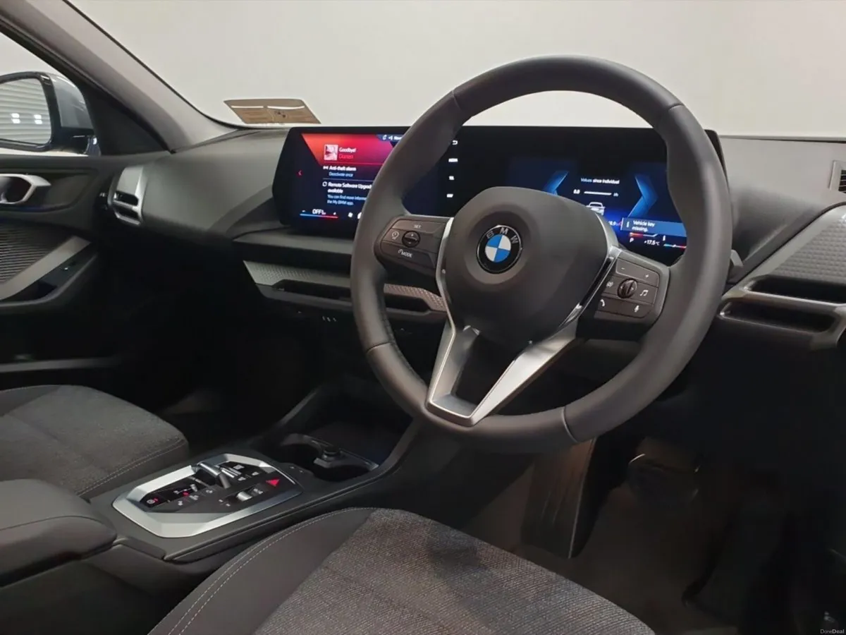 BMW 1-Series 120 Sport AUTO 5DR - Image 6