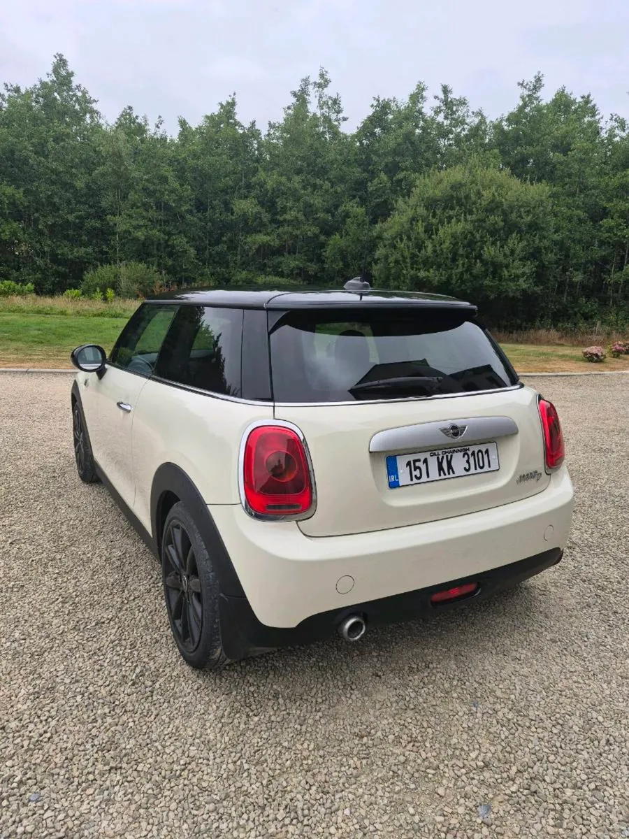 Mini Cooper D 1.5 diesel - Image 4