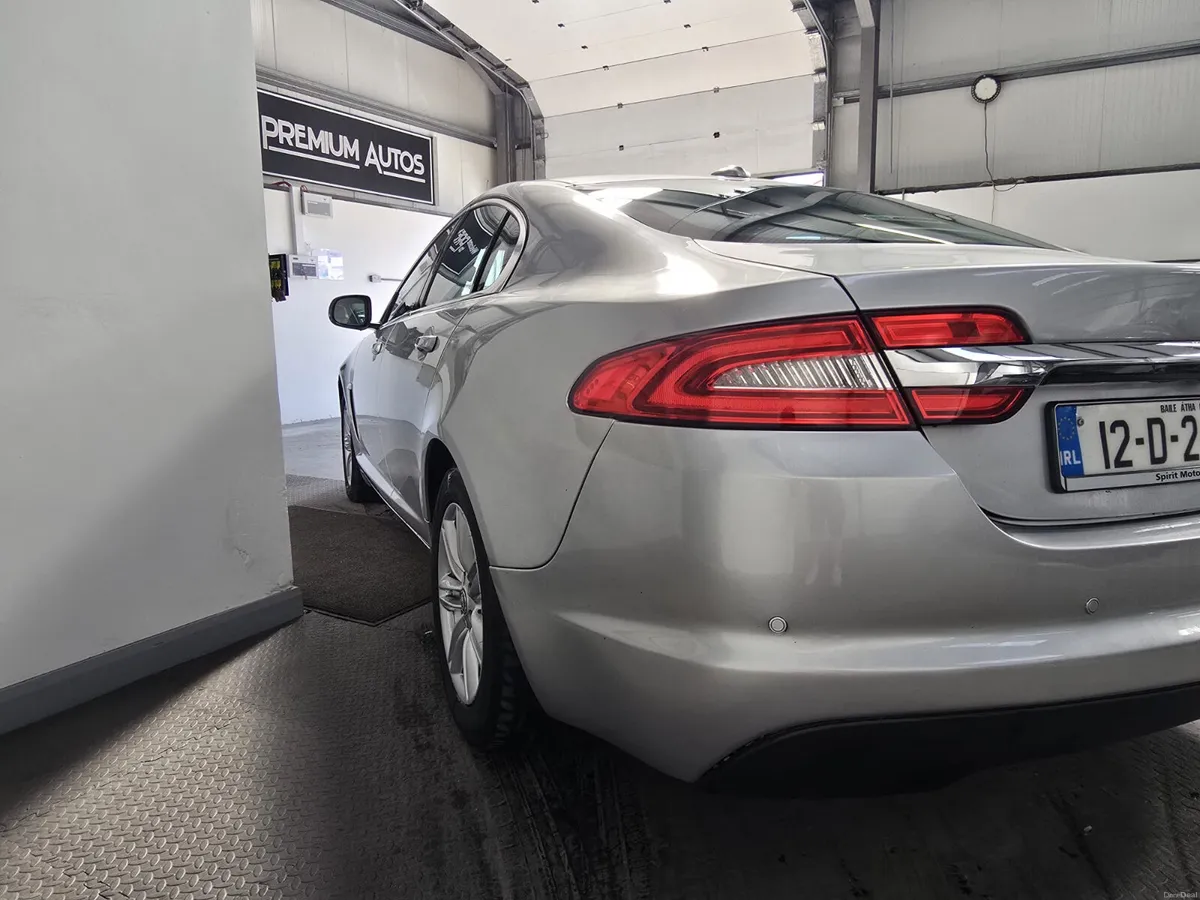 Jaguar XF 2012. 2.2D. SE - Image 3