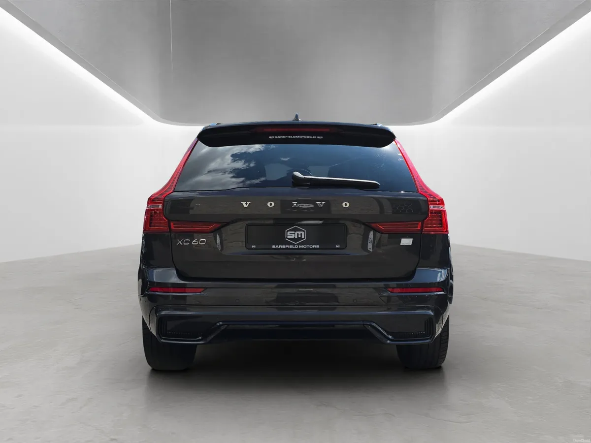 2023 VOLVO XC60 2.0 T8 ULTIMATE AWD AUTO. - Image 6