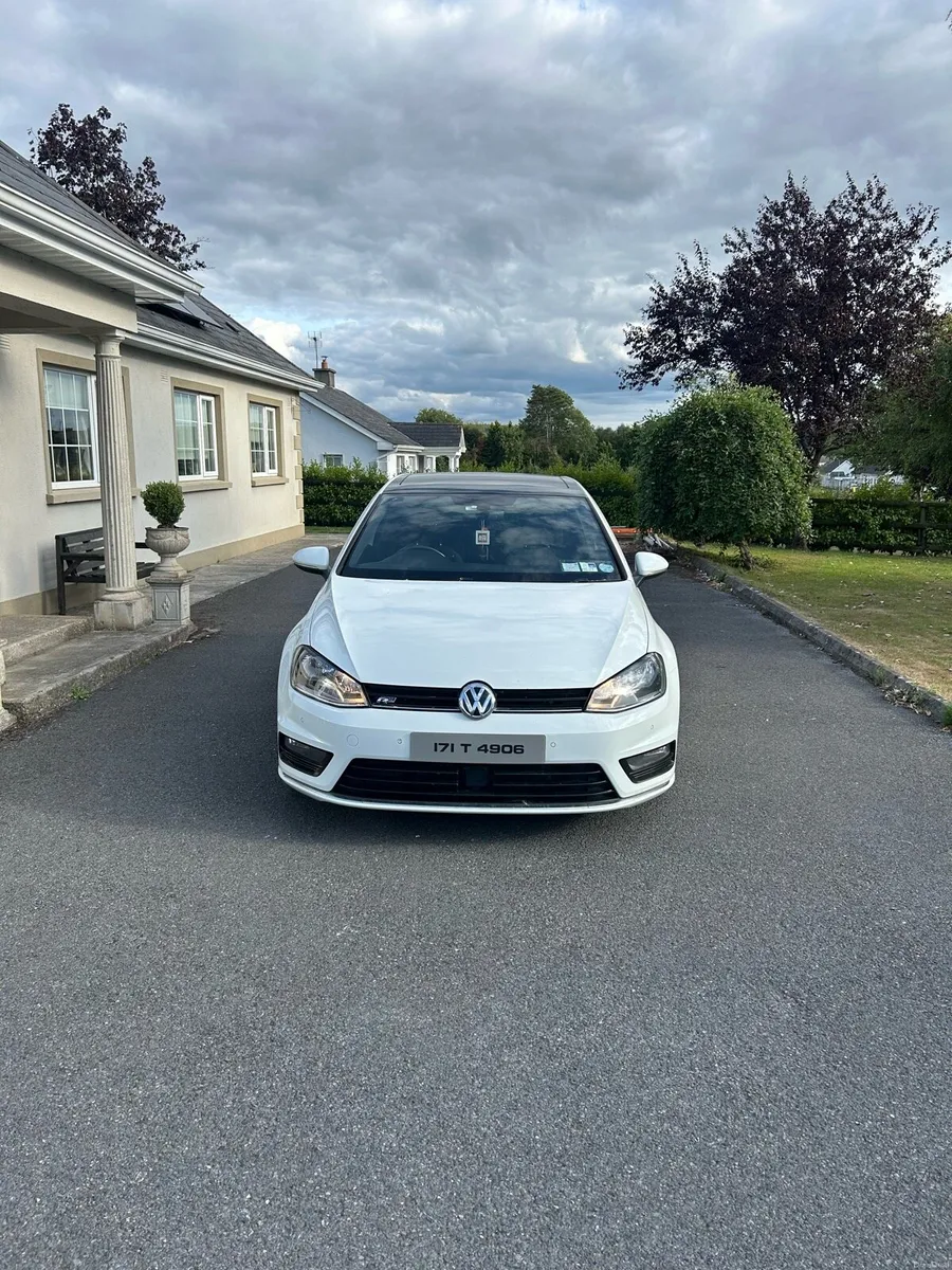 Volkswagen Golf R-Line - Image 2