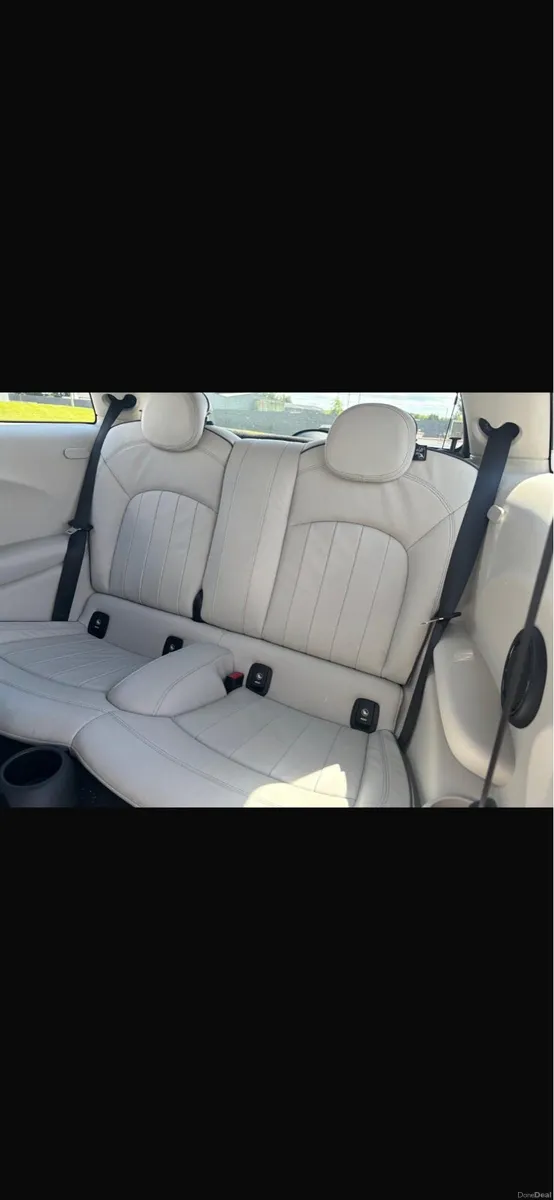 2016 Mini Cooper D - Image 4