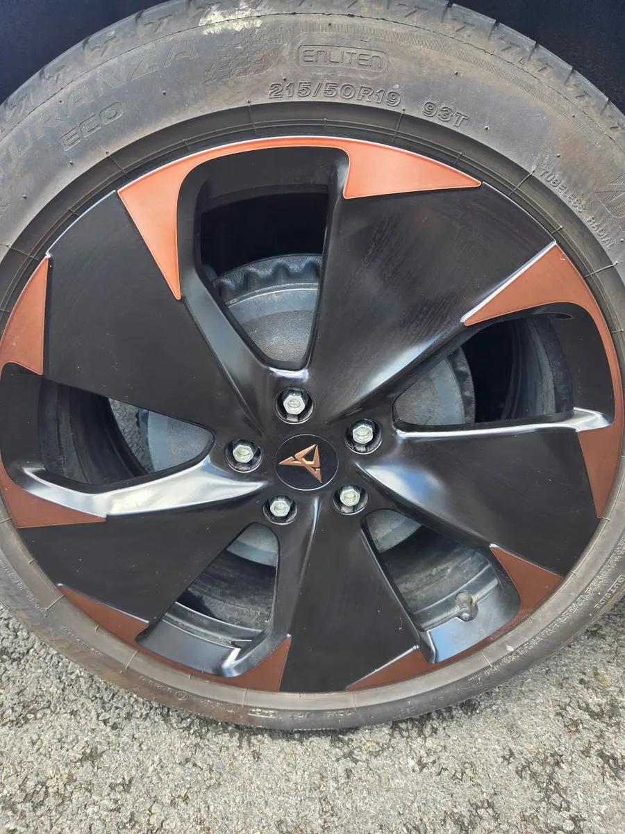 Cupra Born 2025 E-Boost 5 59KWH - Image 2