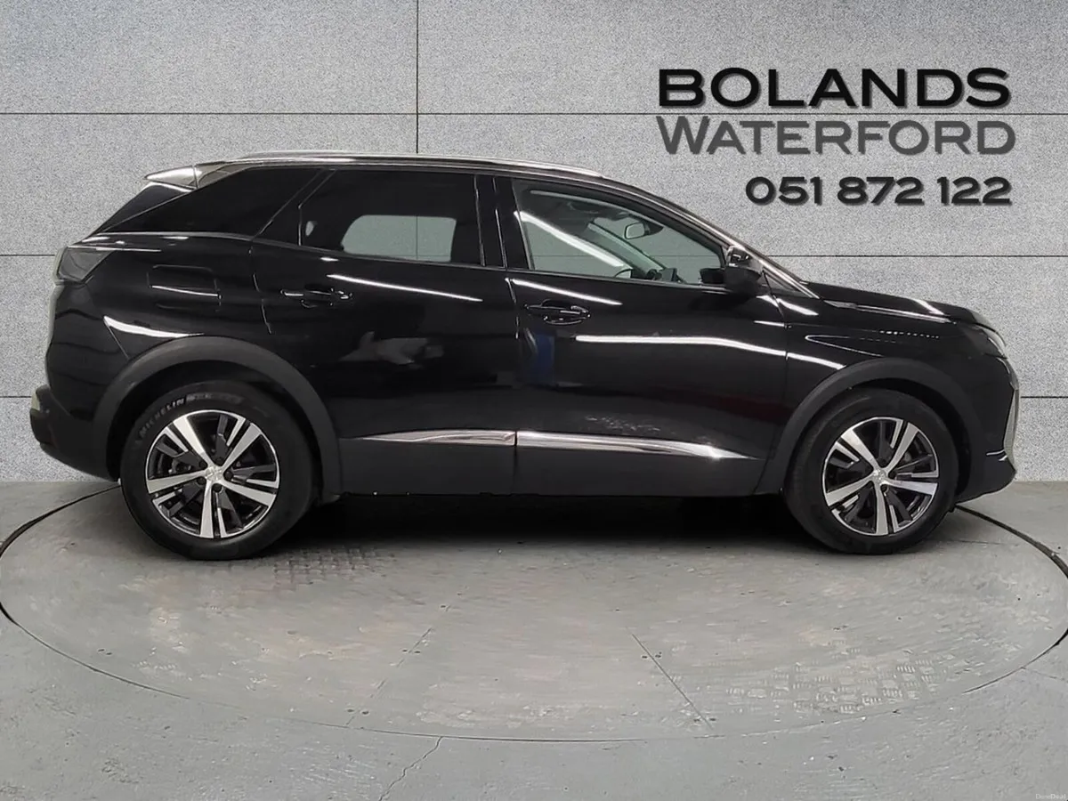 Peugeot 3008 1.2 PureTech 130bhp Allure - Image 3