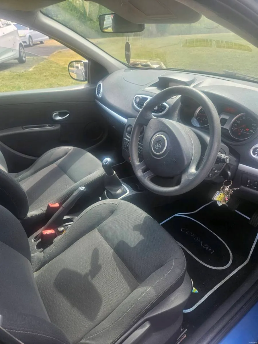 Renault clio - Image 6