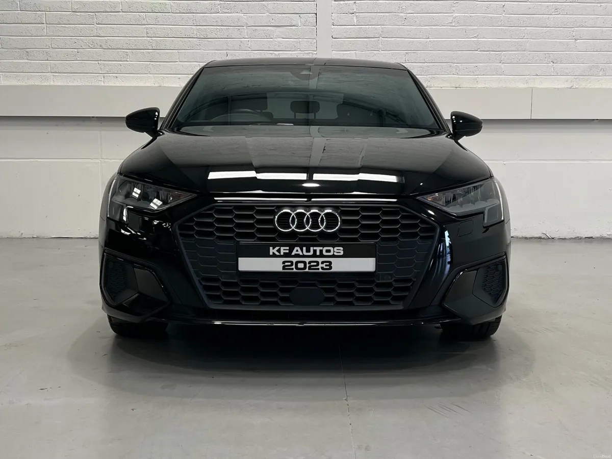 Audi A3 Sportback Attraction 1.6TDI 6 Speed Manual - Image 2