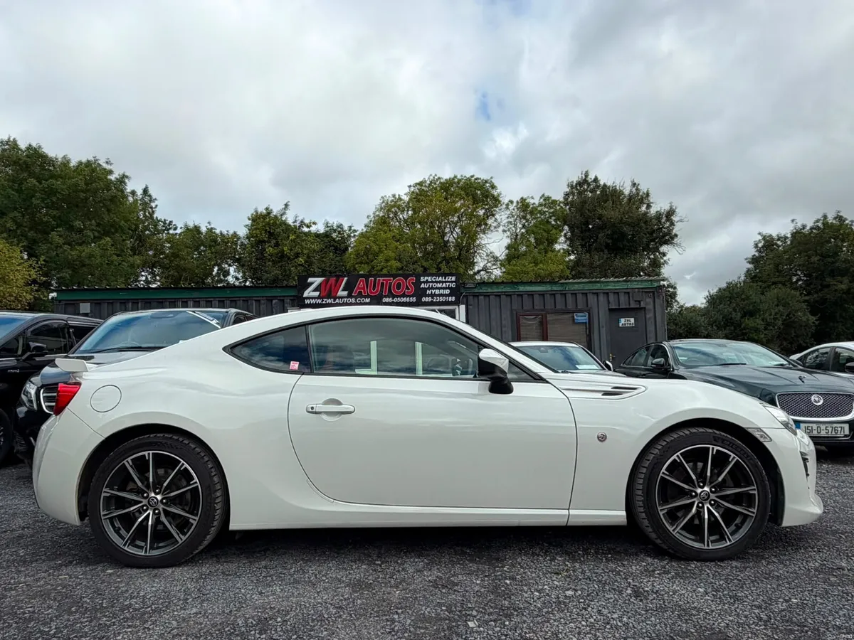 17 TOYOTA GT 86 - Image 4