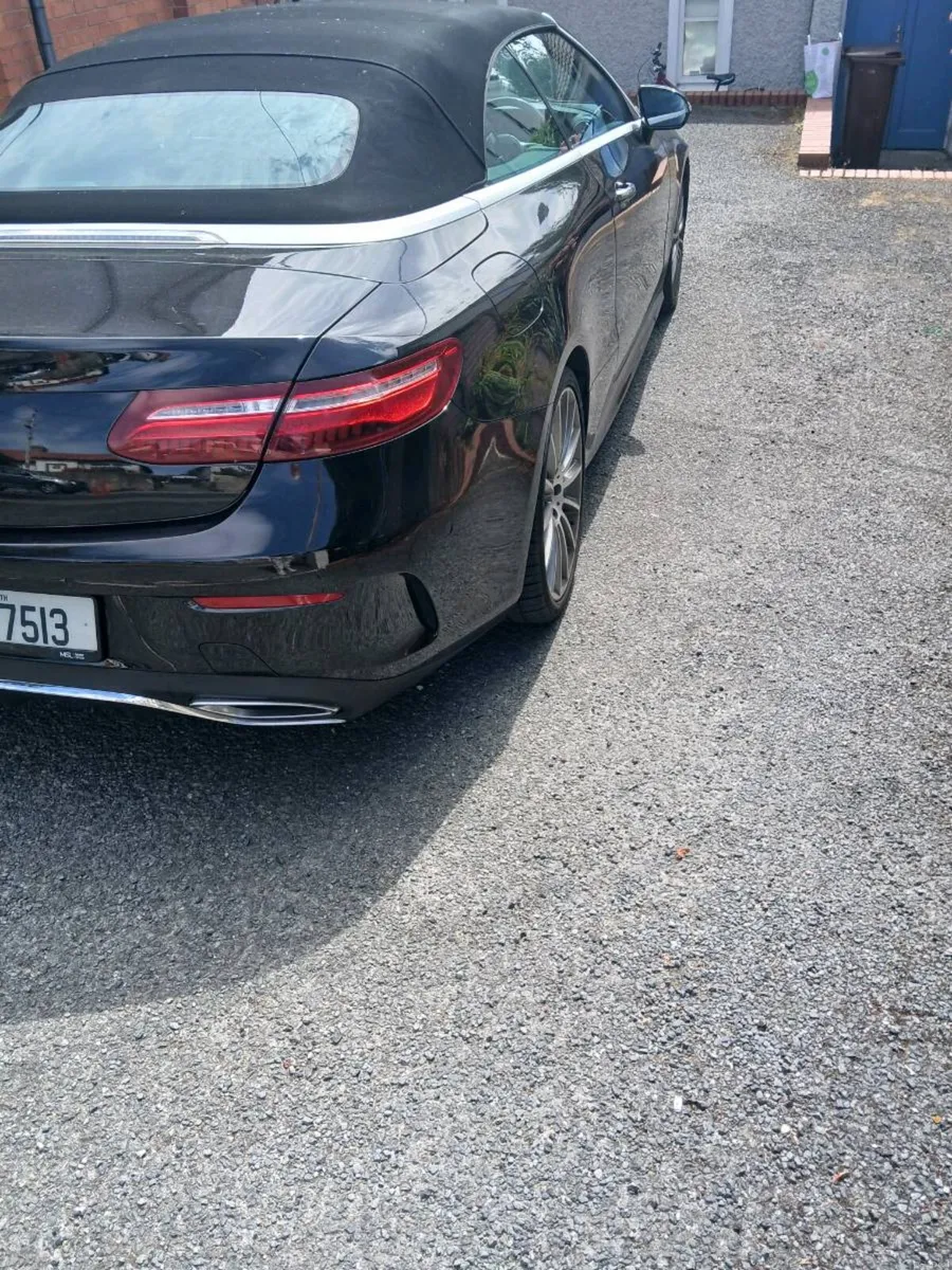 Mercedes E220D Cabriolet AMG - Image 3