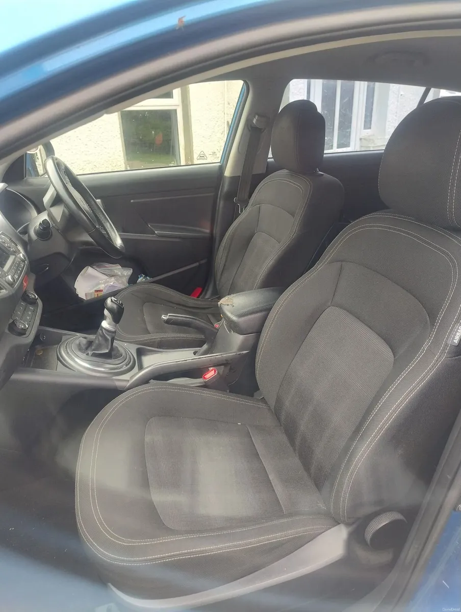 Kia Sportage 2011 - Image 6