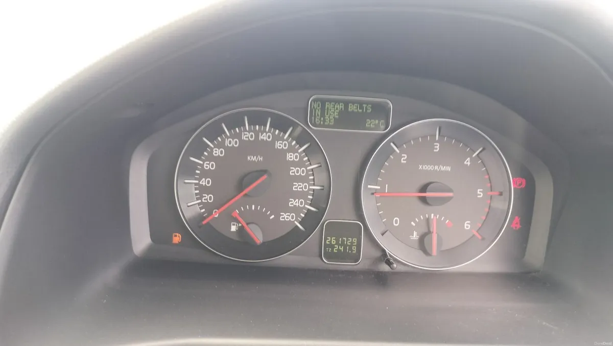 Volvo S40 2011 - Image 4