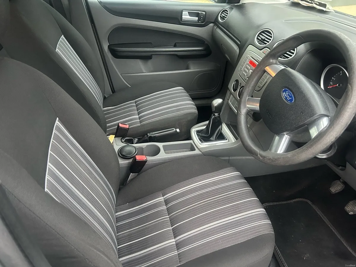 2010 Ford Focus.. New NCT & Full Service - Image 6