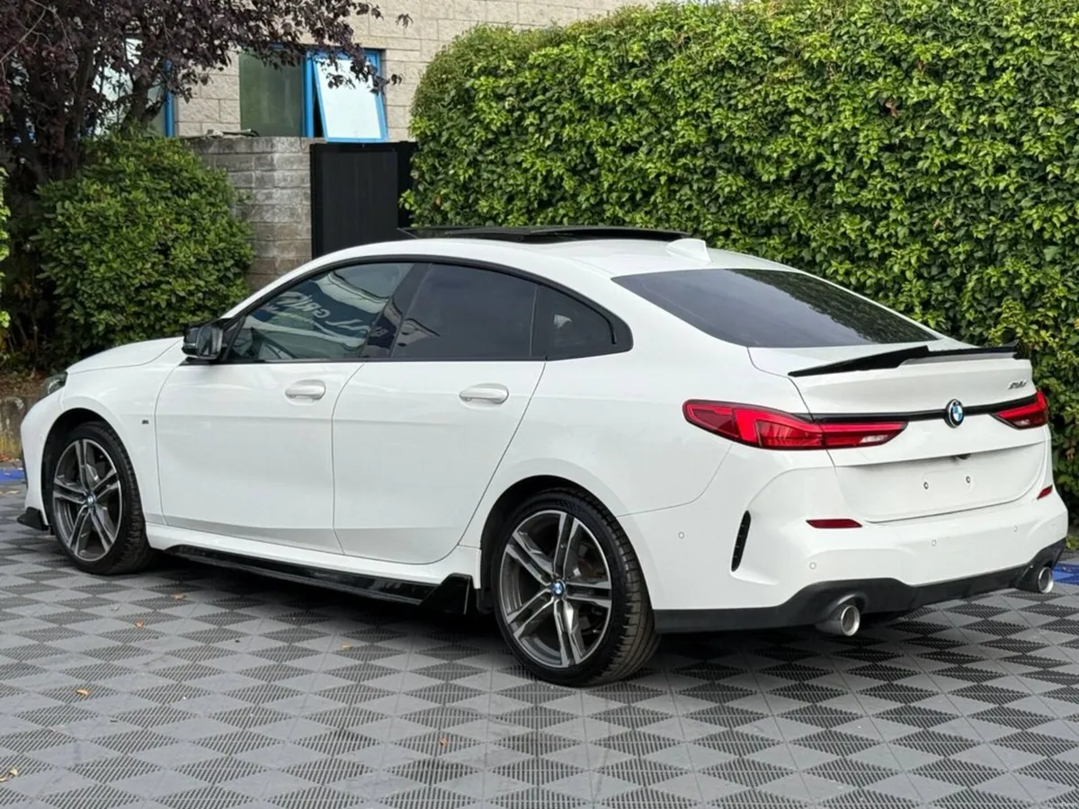 BMW 2-Series 218d M-SPORT COMPETITION 2.0 D ** LOW - Image 6