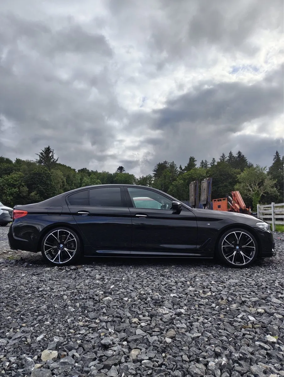 BMW 520d - Image 2
