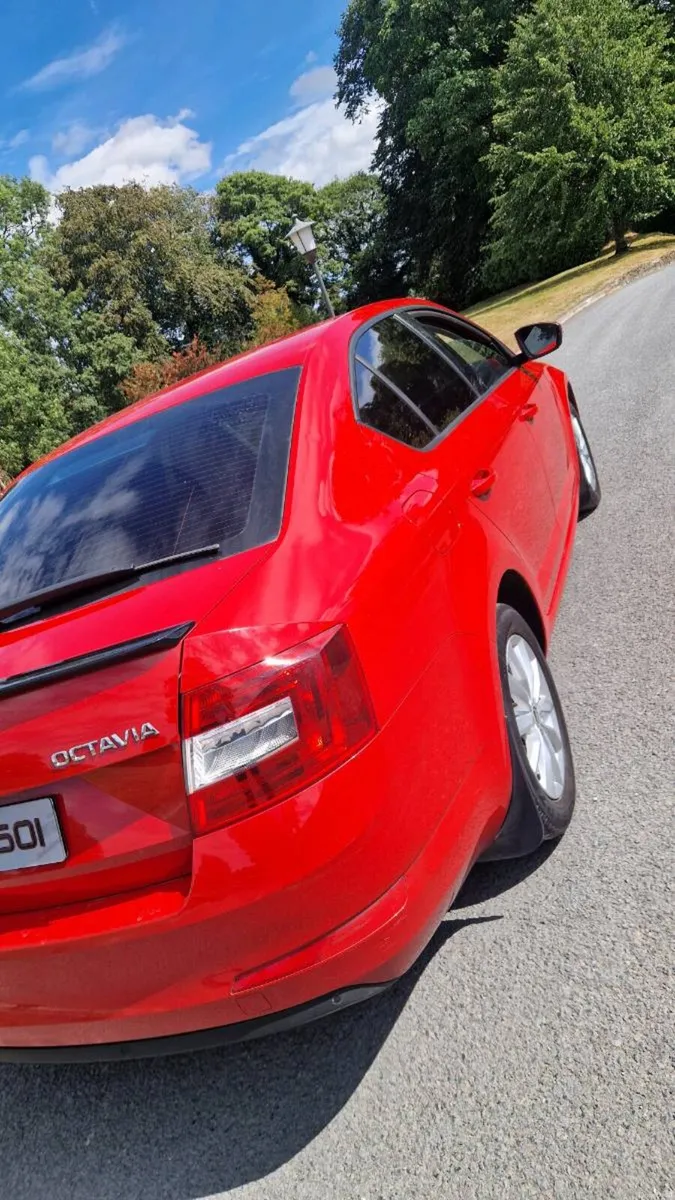 2016 Skoda Octavia Immaculate - Image 4