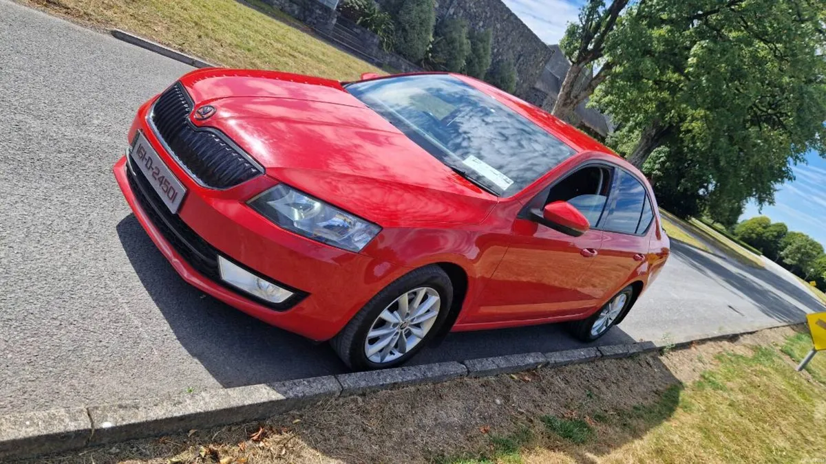 2016 Skoda Octavia Immaculate - Image 3