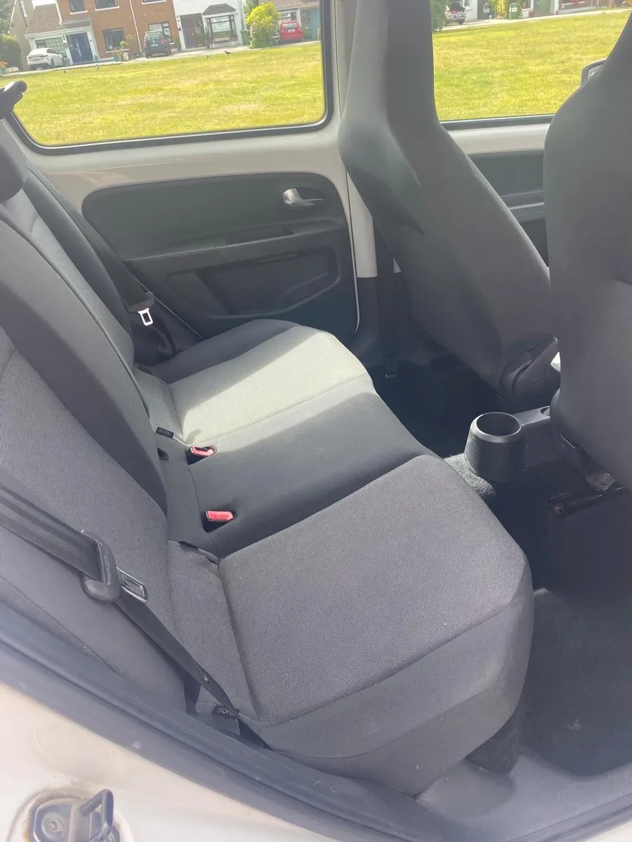 VW UP 2013 1.0L AUTOMATIC PETROL *BT & Nav* - Image 4