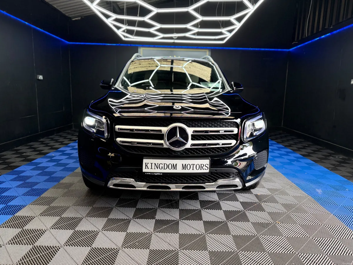 Mercedes-Benz GLB 2022 7 seats,Automatic - Image 4