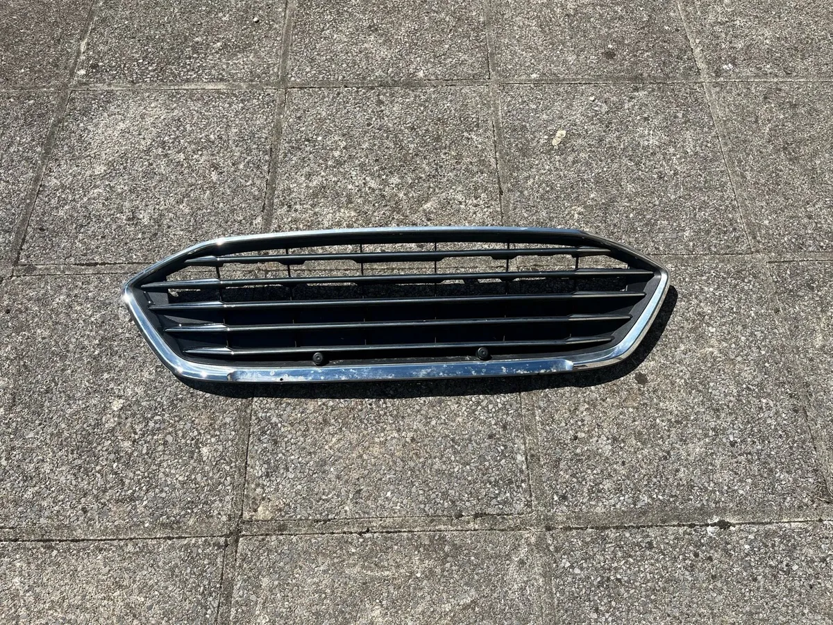 Ford focus 2020 titanium model grid - Image 1