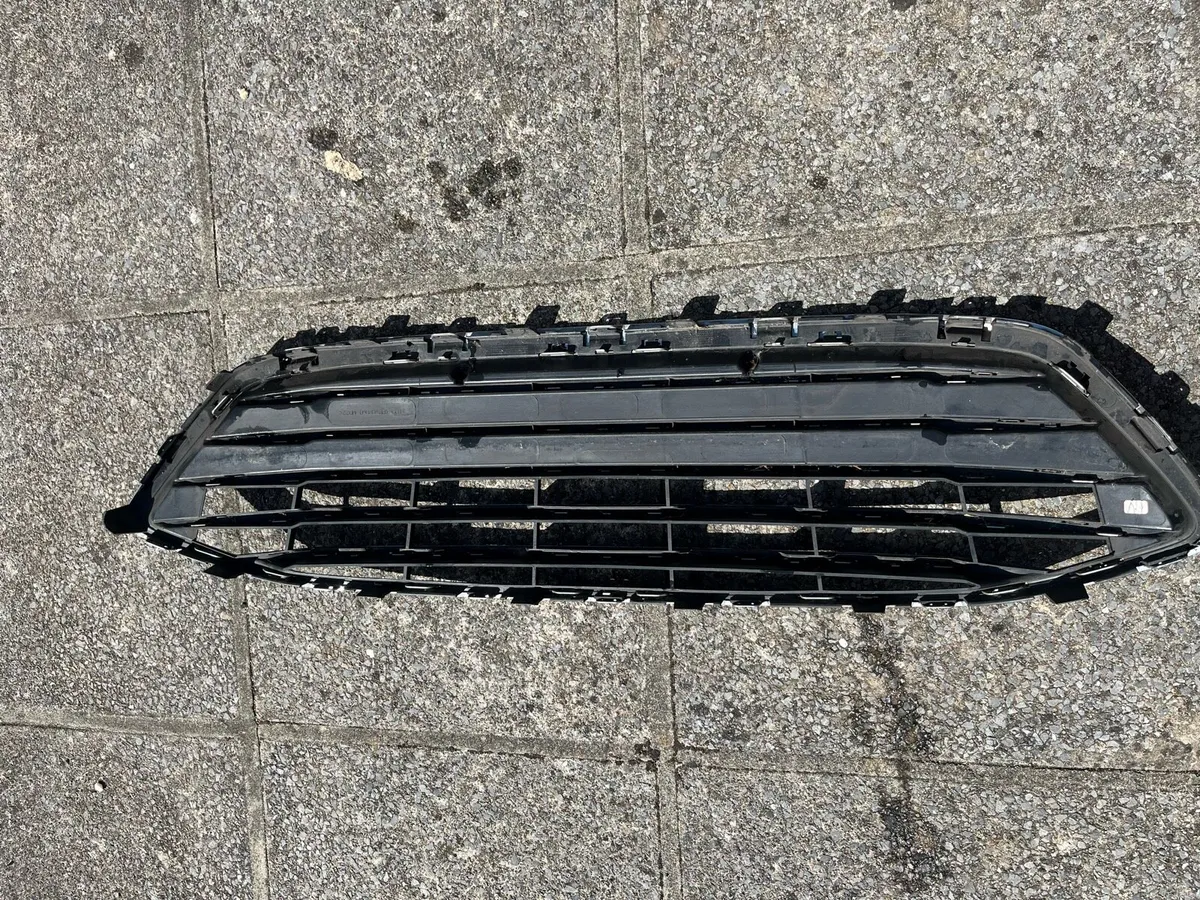 Ford focus 2020 titanium model grid - Image 4