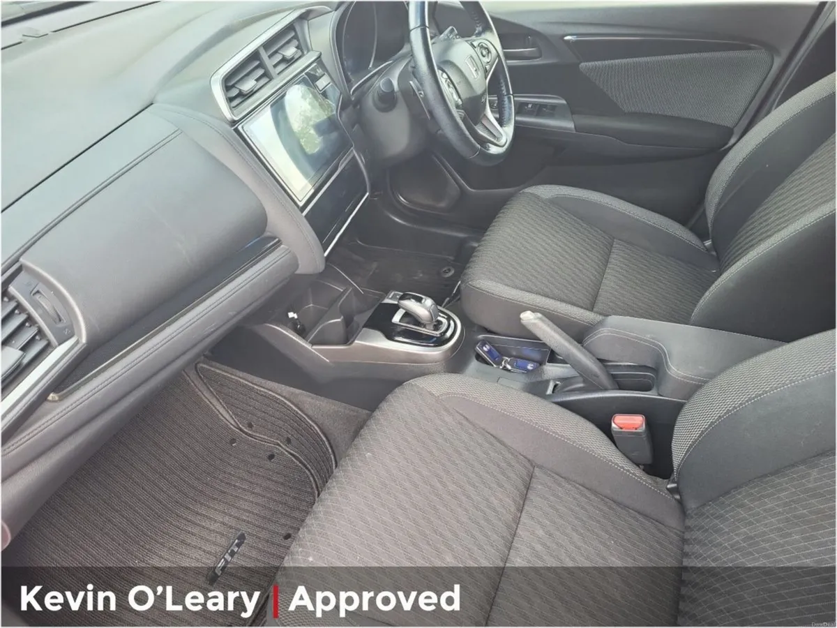 Honda Fit FIT DAA-GP5 - Image 4