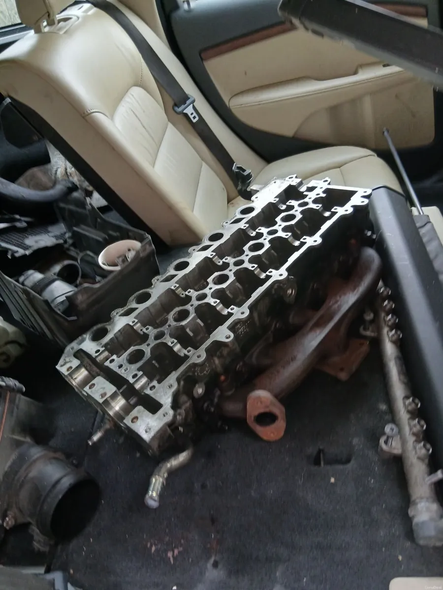 Volvo V70 2011 - Image 6