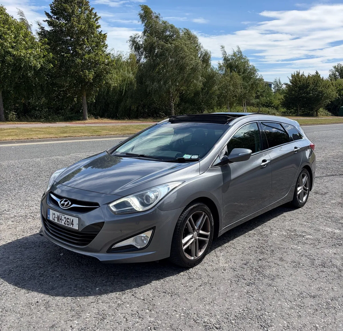 Hyundai I40 MANUAL CRD High spec model - Image 1