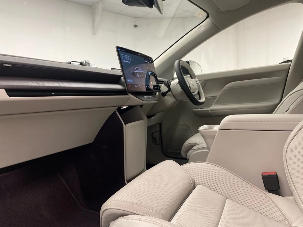 Volvo EX60 P10 AWD Ultra - Image 2