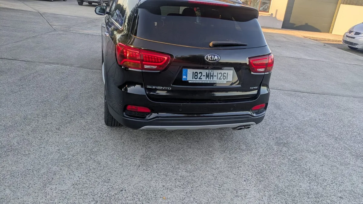 Kia Sorento 2018 - Image 2