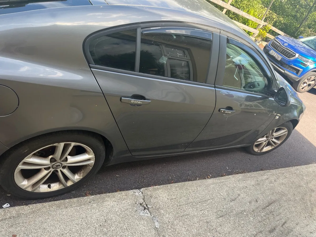 Vauxhall Insignia 2012 - Image 6