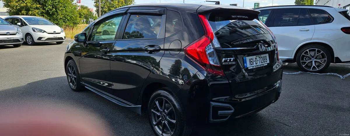 Honda Fit 2016 1.5 Hybrid Automatic - Image 6