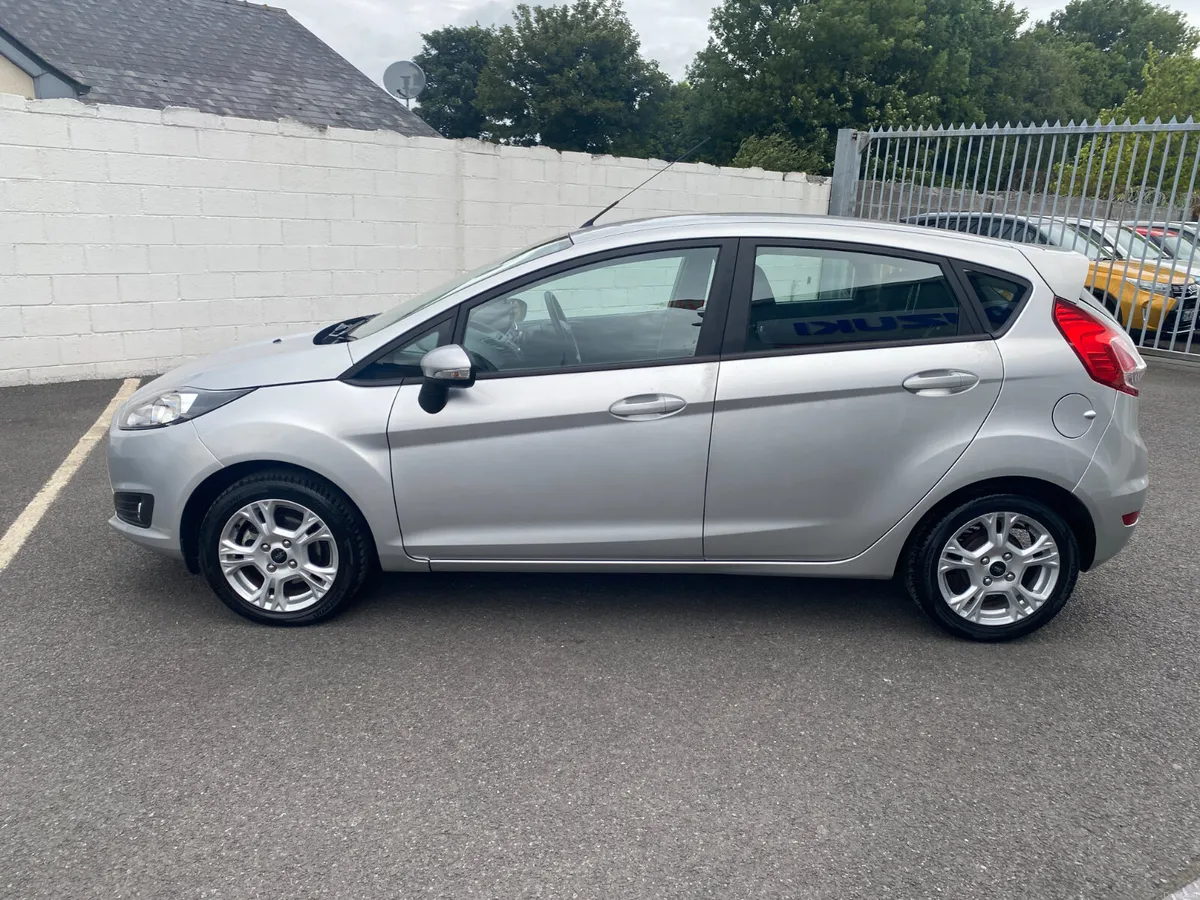 Ford Fiesta 1.0 EcoBoost 65PS S/S Zetec - Image 5