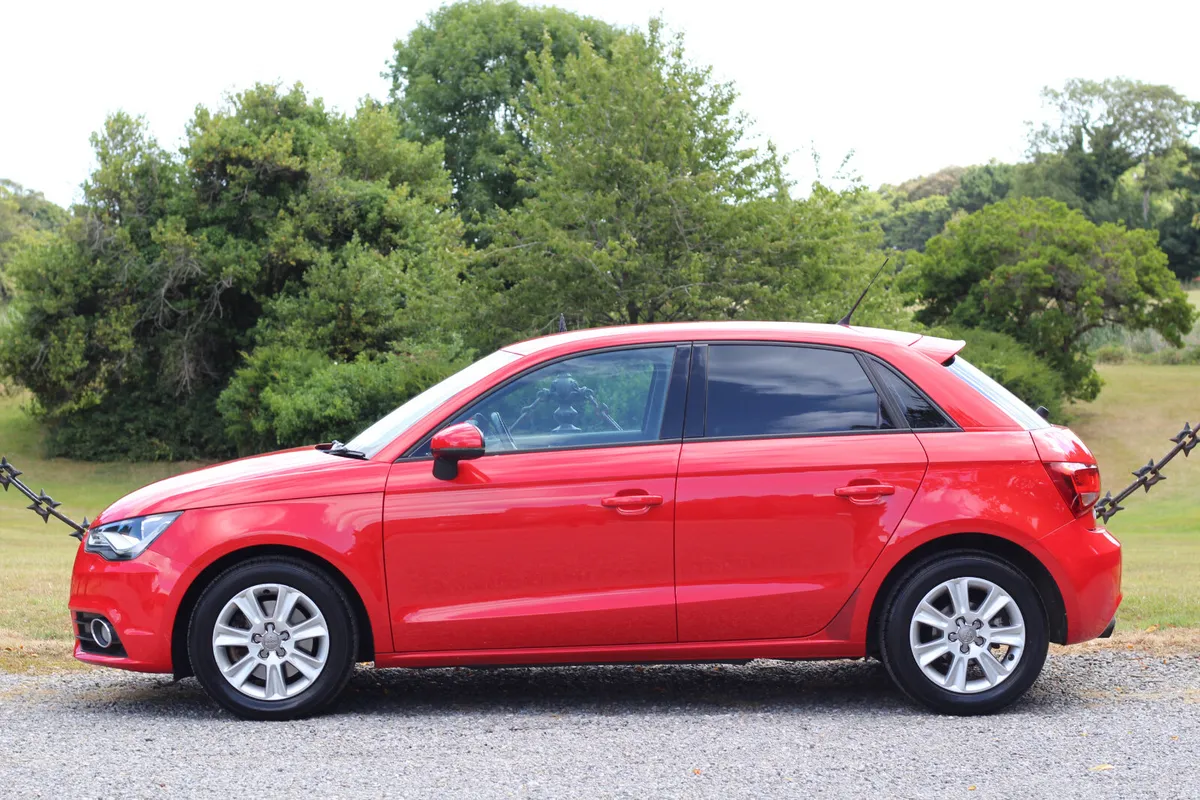 Audi A1 2015 - Image 6