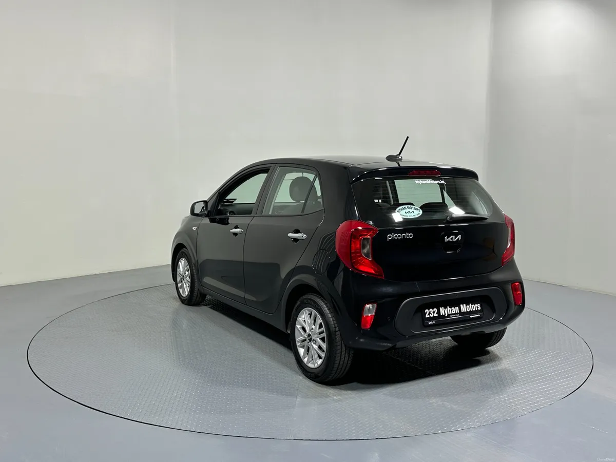 Kia Picanto 1.0L Petrol 232 (2023) - Image 5