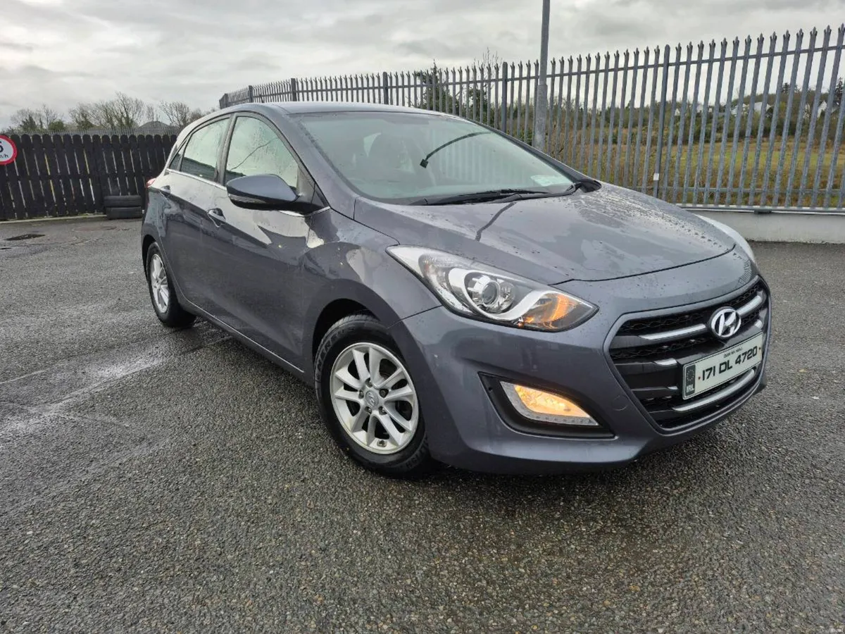 2017 Hyundai i30 - Image 1