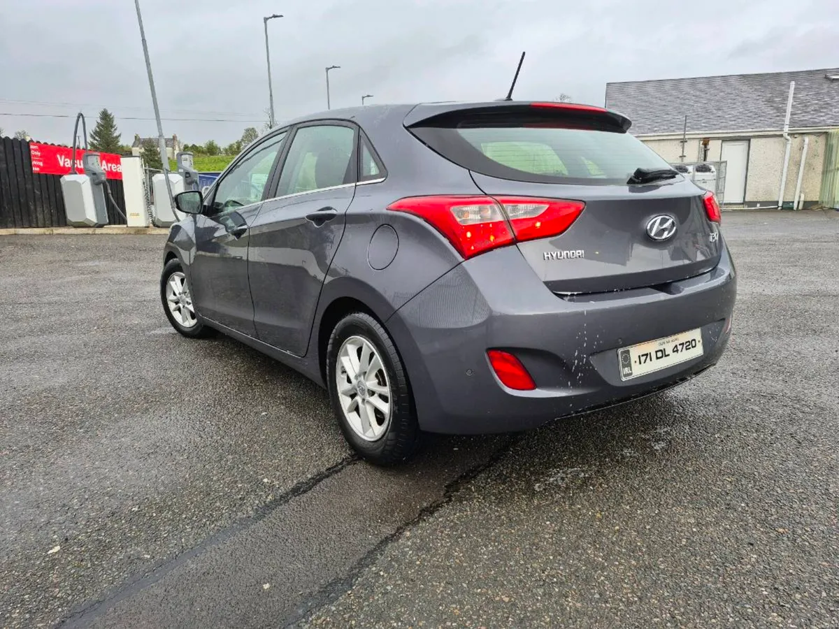 2017 Hyundai i30 - Image 4