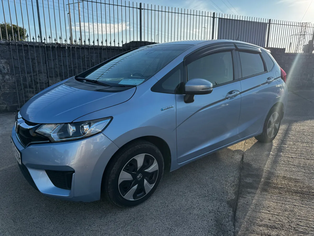 Honda Fit 2017 - Image 3
