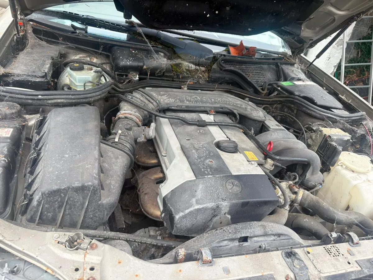 Mercedes e 320 1996 - Image 4