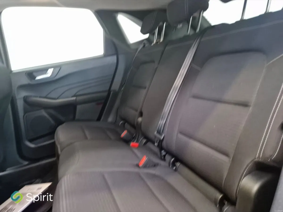 Ford Kuga 2.5 Duratec 225PS PHEV Titanium Auto CAL - Image 5