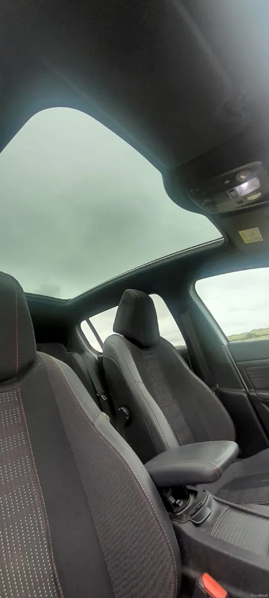 Peugeot 308 2018 - Image 2