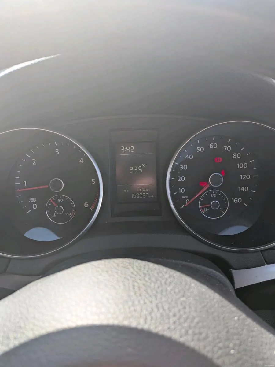 2009 Volkswagen Golf - Image 6