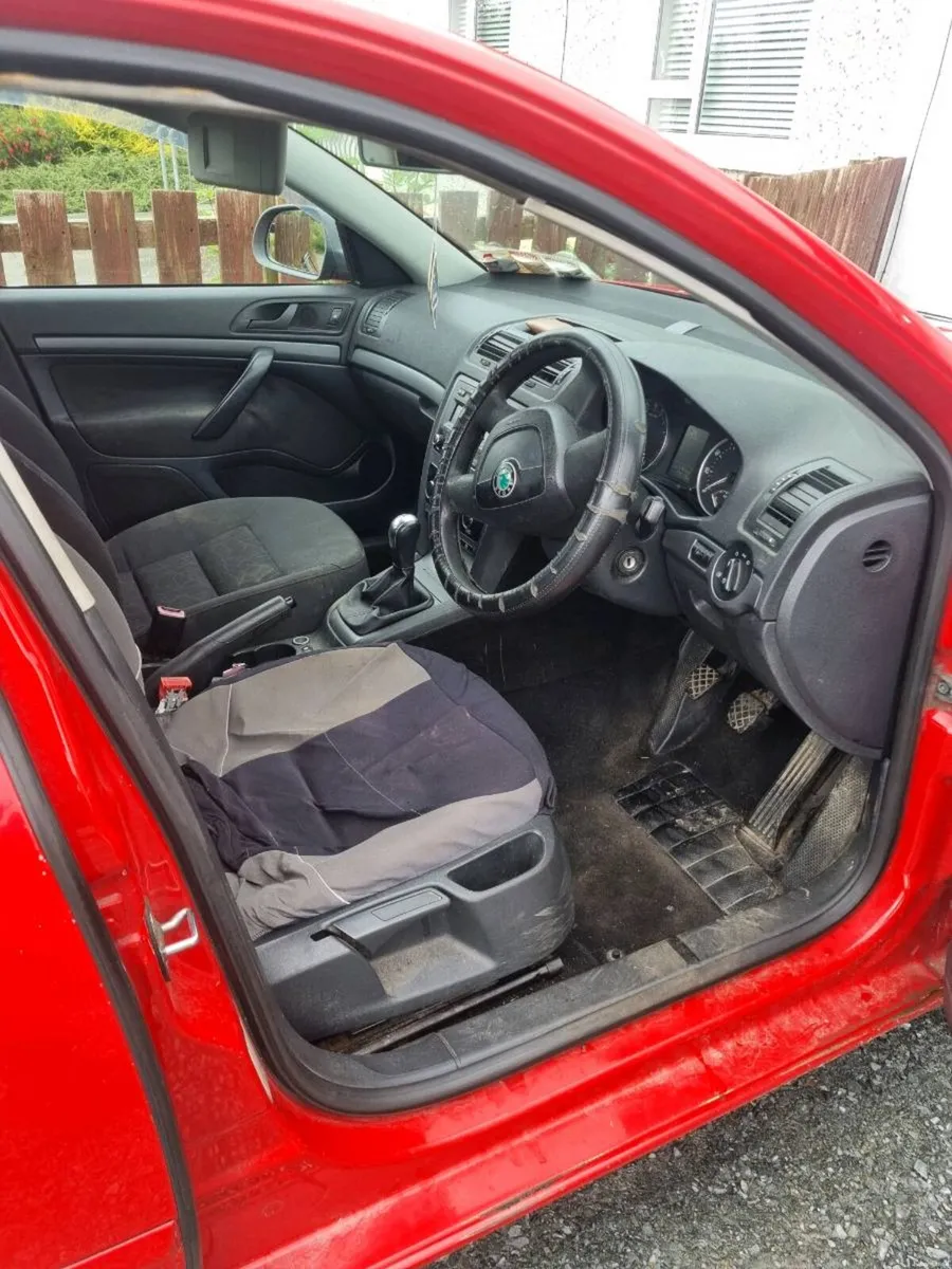 Car - Image 5