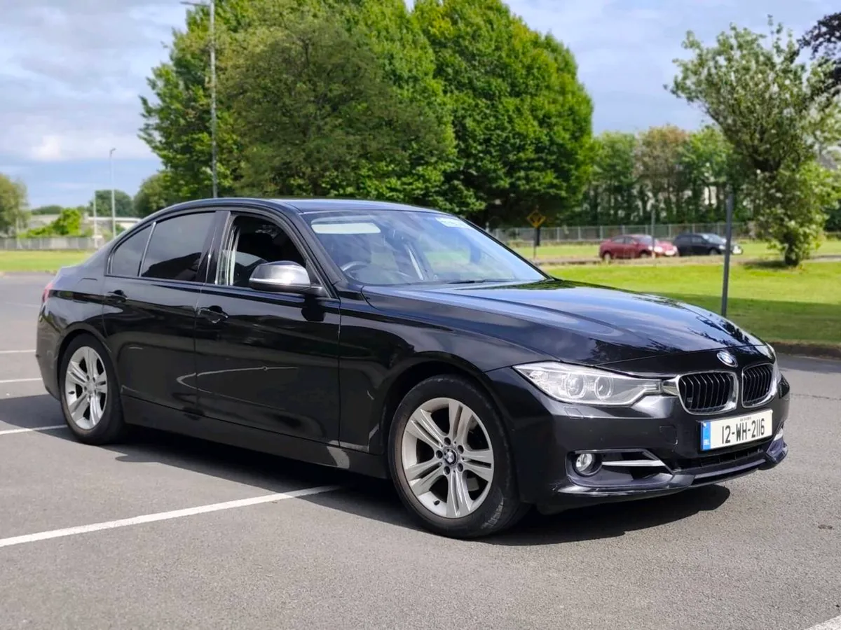 BMW 320i 2012 - Image 5