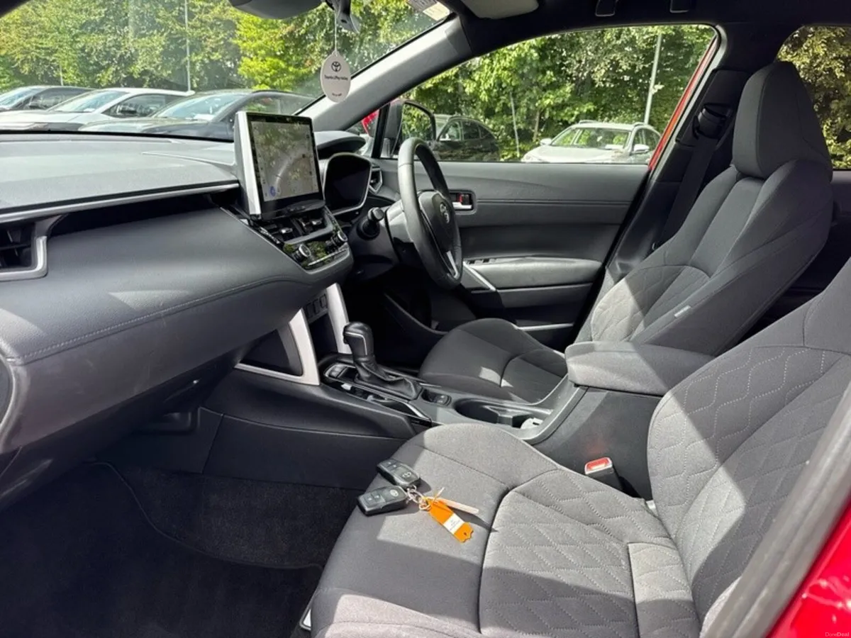 Toyota Corolla Cross COROLLA CROSS LUNA HYBRID - Image 6
