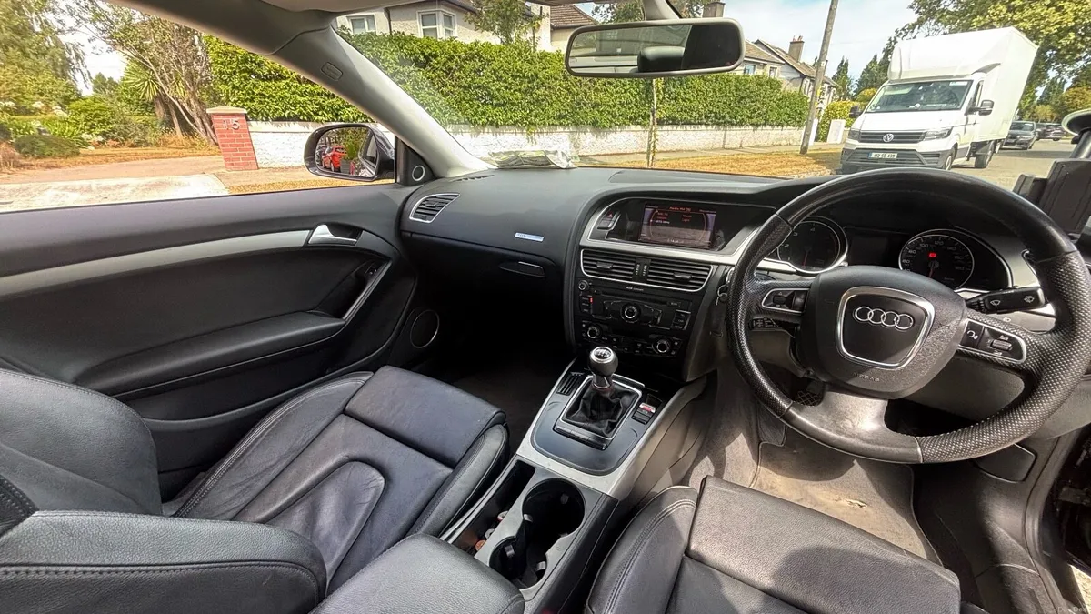 Low milage Audi A5 2009 - Image 5