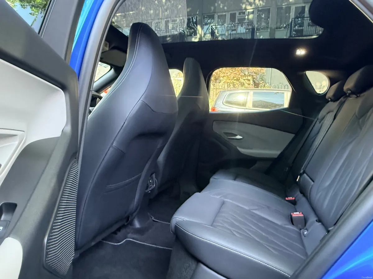 Ford Capri 2025 77KWH PREMIUM VW ID7 id4 audi q4 - Image 3